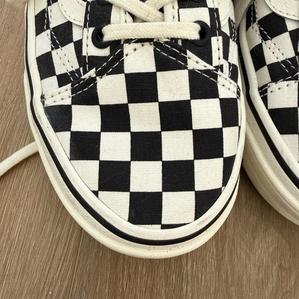 Vans checkerboard lace up shoes - Picture 13 of 13